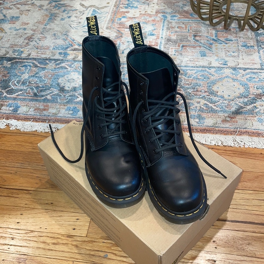 Barely worn Dr. Martens with original box!